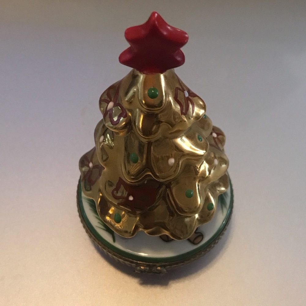 Vintage, Limoges Hand-Painted Gold Christmas Tree Ornaments with Red Star - Picture 11 of 13